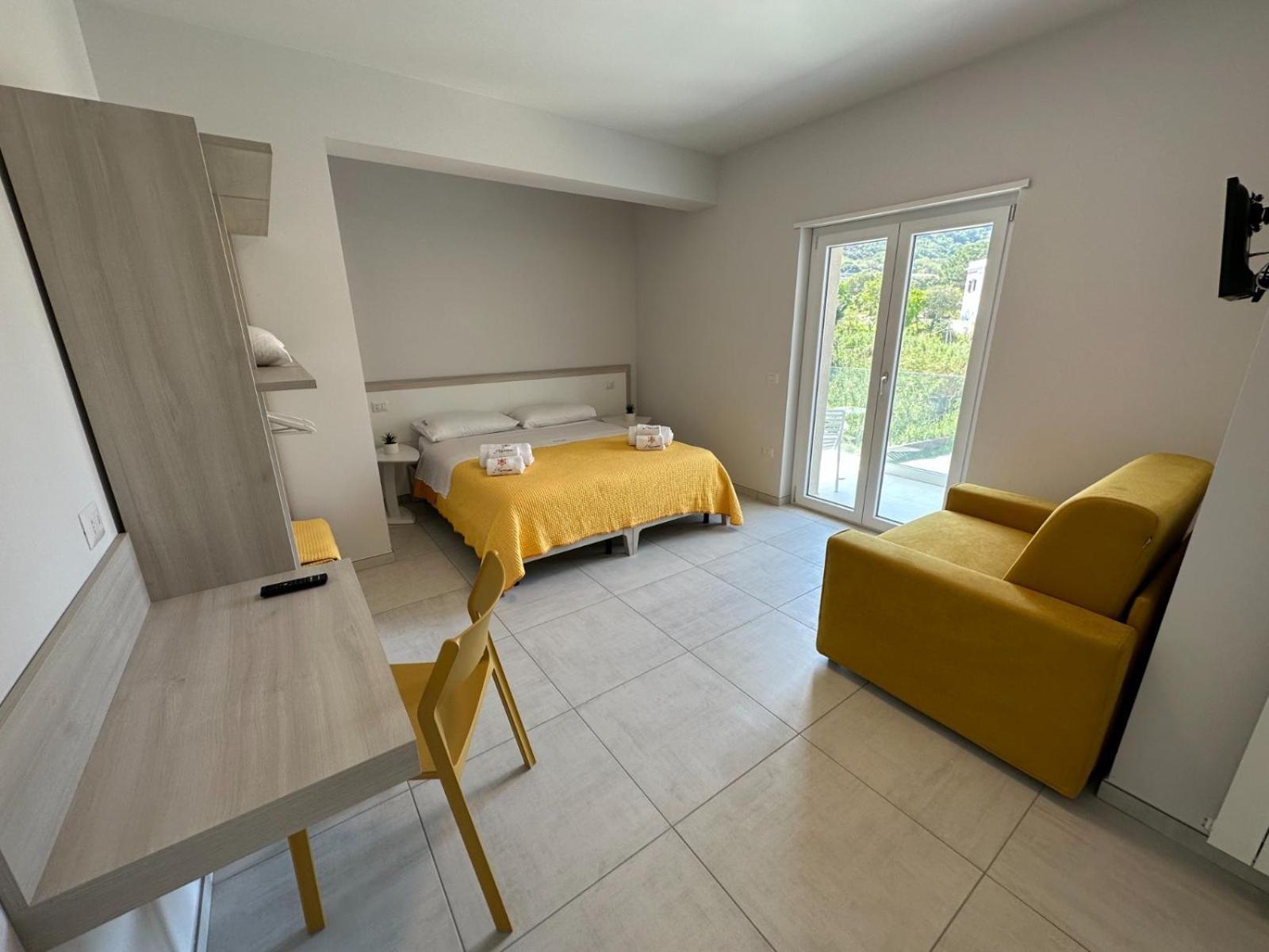 Il Narciso Residence Тропея Экстерьер фото